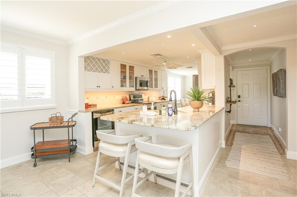 360 Horse Creek Dr, Unit 108, Naples, FL 34110 Photo