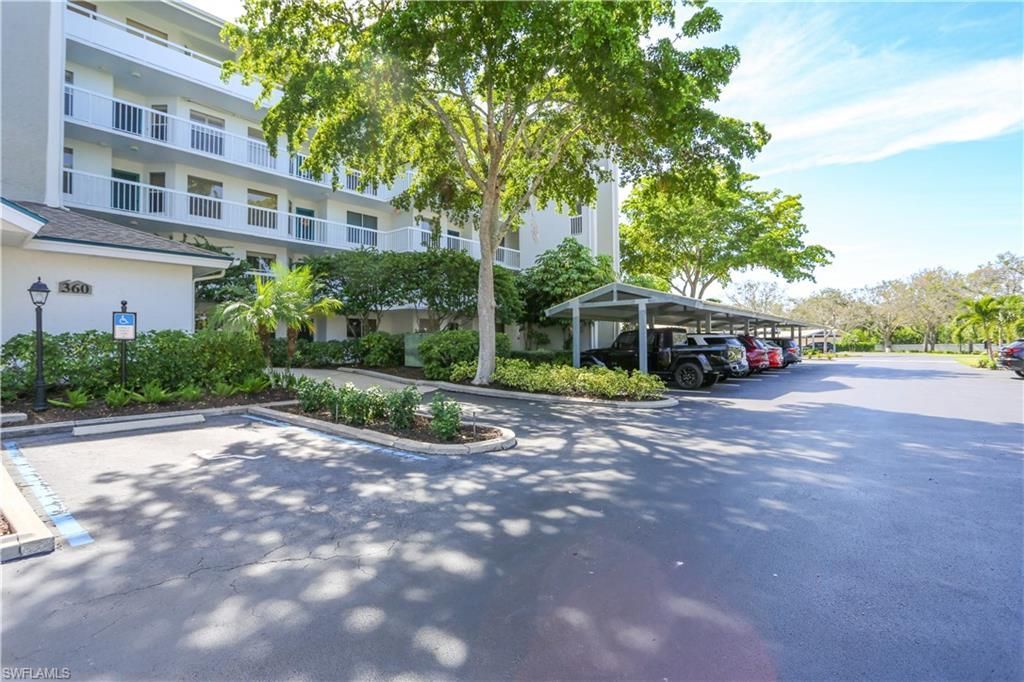 360 Horse Creek Dr, Unit 108, Naples, FL 34110 Photo