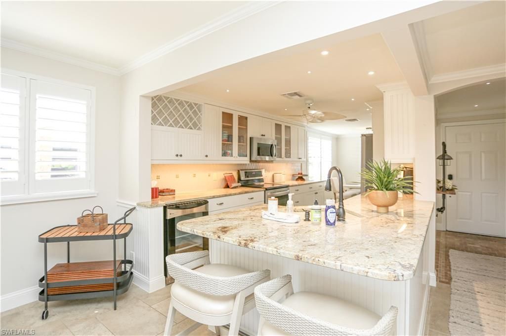 360 Horse Creek Dr, Unit 108, Naples, FL 34110 Photo