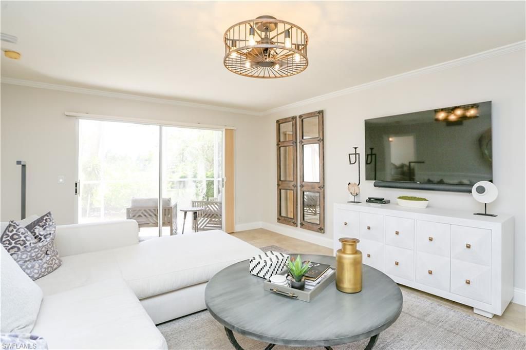 360 Horse Creek Dr, Unit 108, Naples, FL 34110 Photo