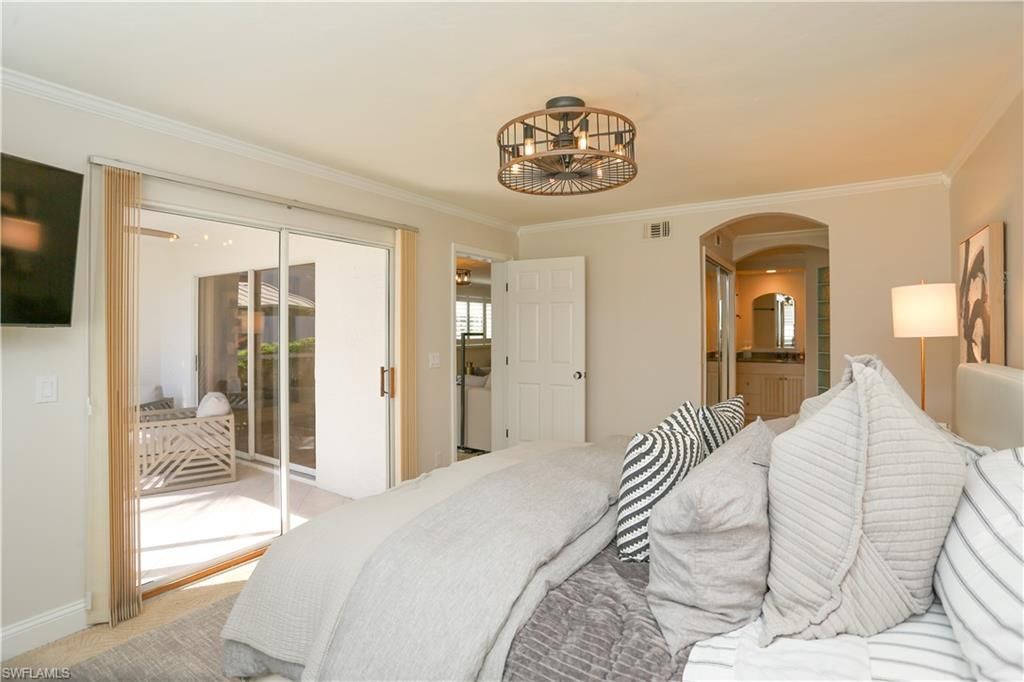 360 Horse Creek Dr, Unit 108, Naples, FL 34110 Photo