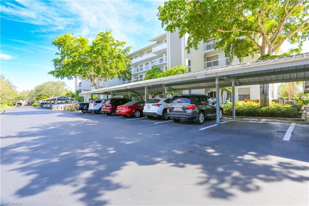 360 Horse Creek Dr, Unit 108, Naples, FL 34110 Photo