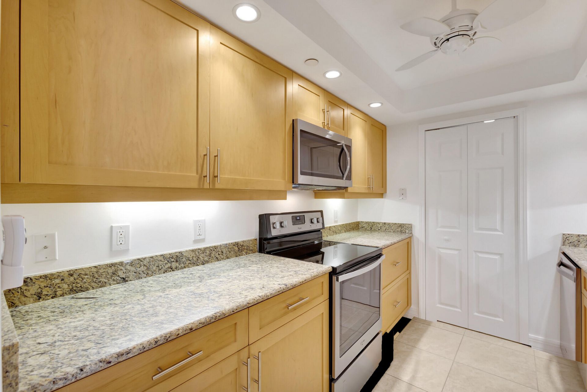 3000 N Ocean Drive, Unit 22 G, Singer Island, FL 33404 Photo