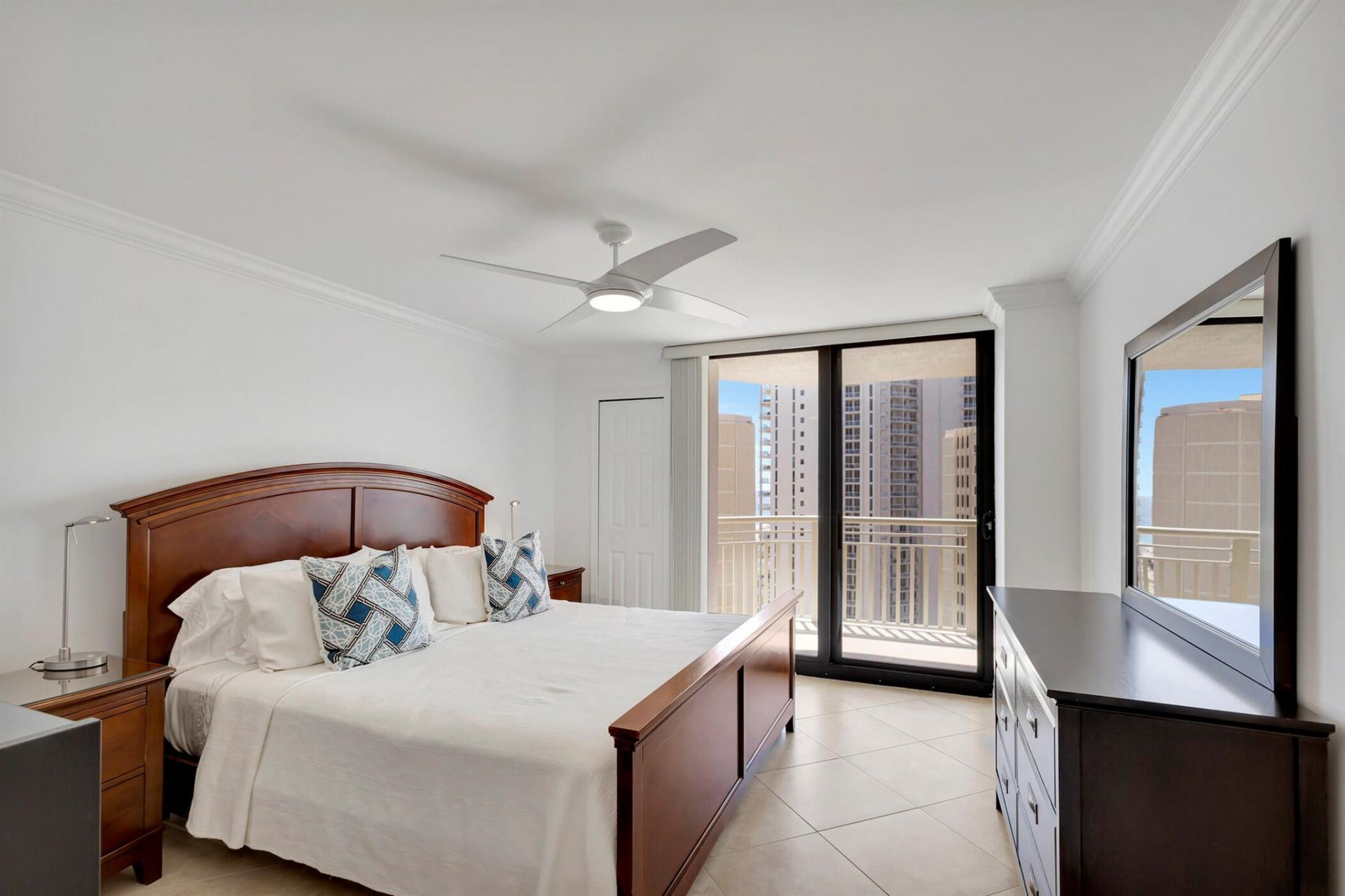 3000 N Ocean Drive, Unit 22-G, Singer Island, FL 33404 Photo