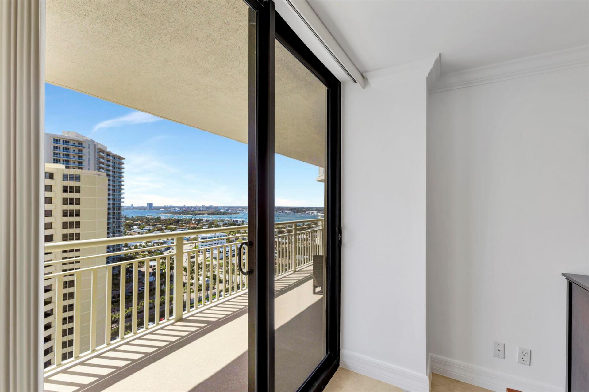 3000 N Ocean Drive, Unit 22-G, Singer Island, FL 33404 Photo