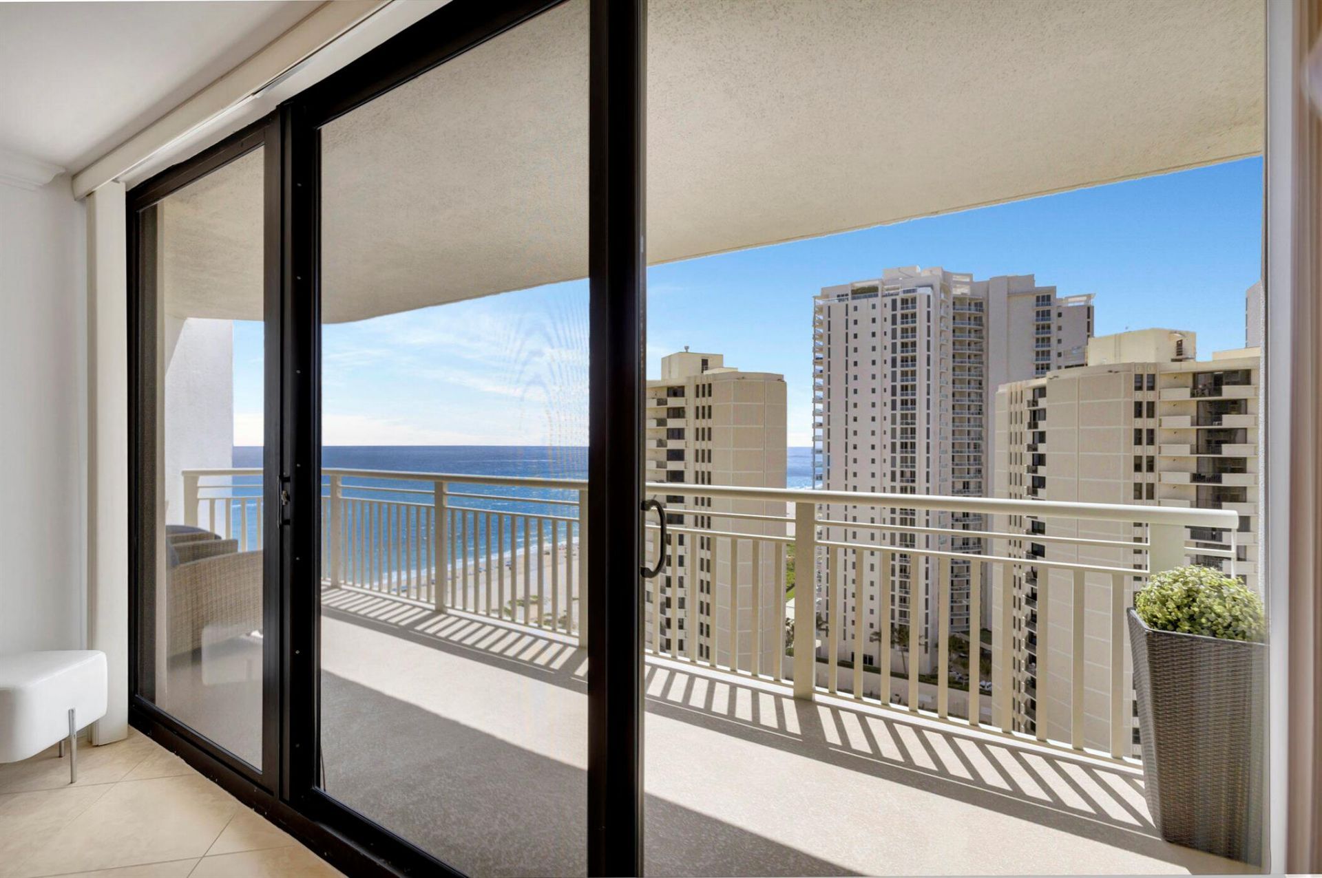 3000 N Ocean Drive, Unit 22-G, Singer Island, FL 33404 Photo