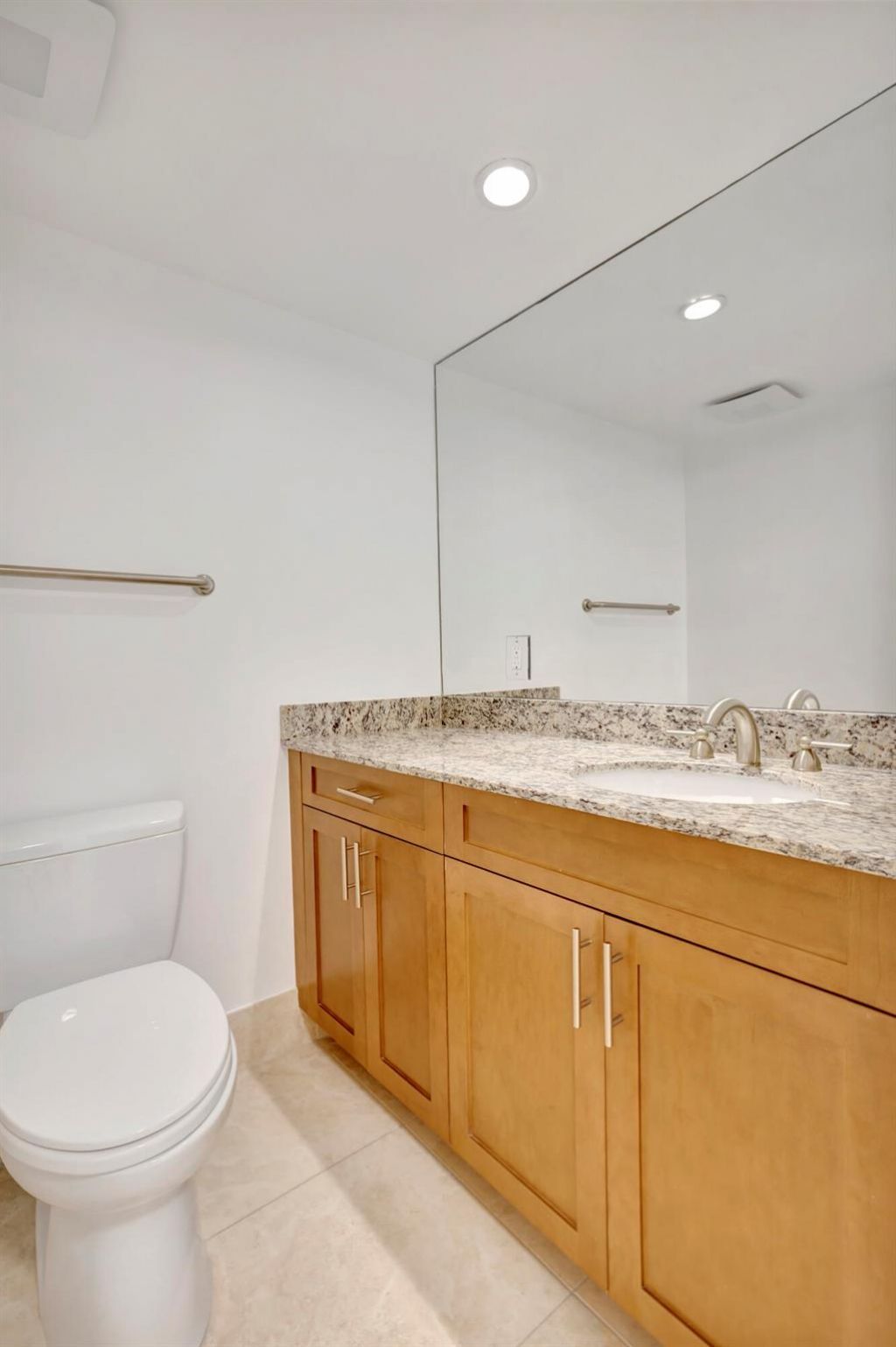 3000 N Ocean Drive, Unit 22-G, Singer Island, FL 33404 Photo