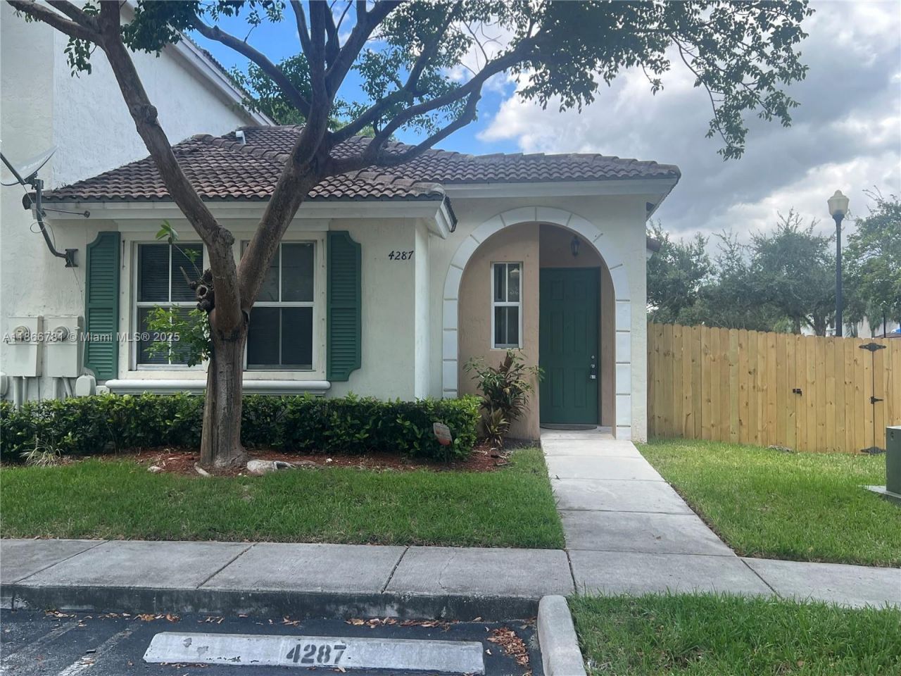 4287 NE 9th St, Homestead, FL 33033 Photo