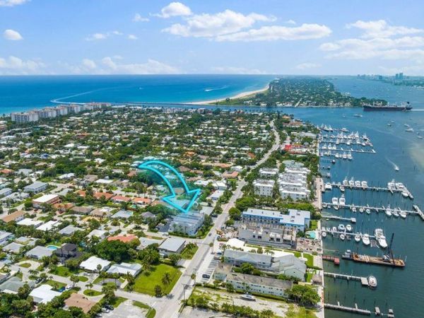 1101 Beach Road, Unit C, Palm Beach Shores, FL 33404