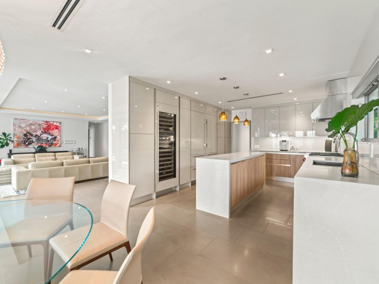 9301 N Bayshore Dr, Miami Shores, FL 33138 Photo