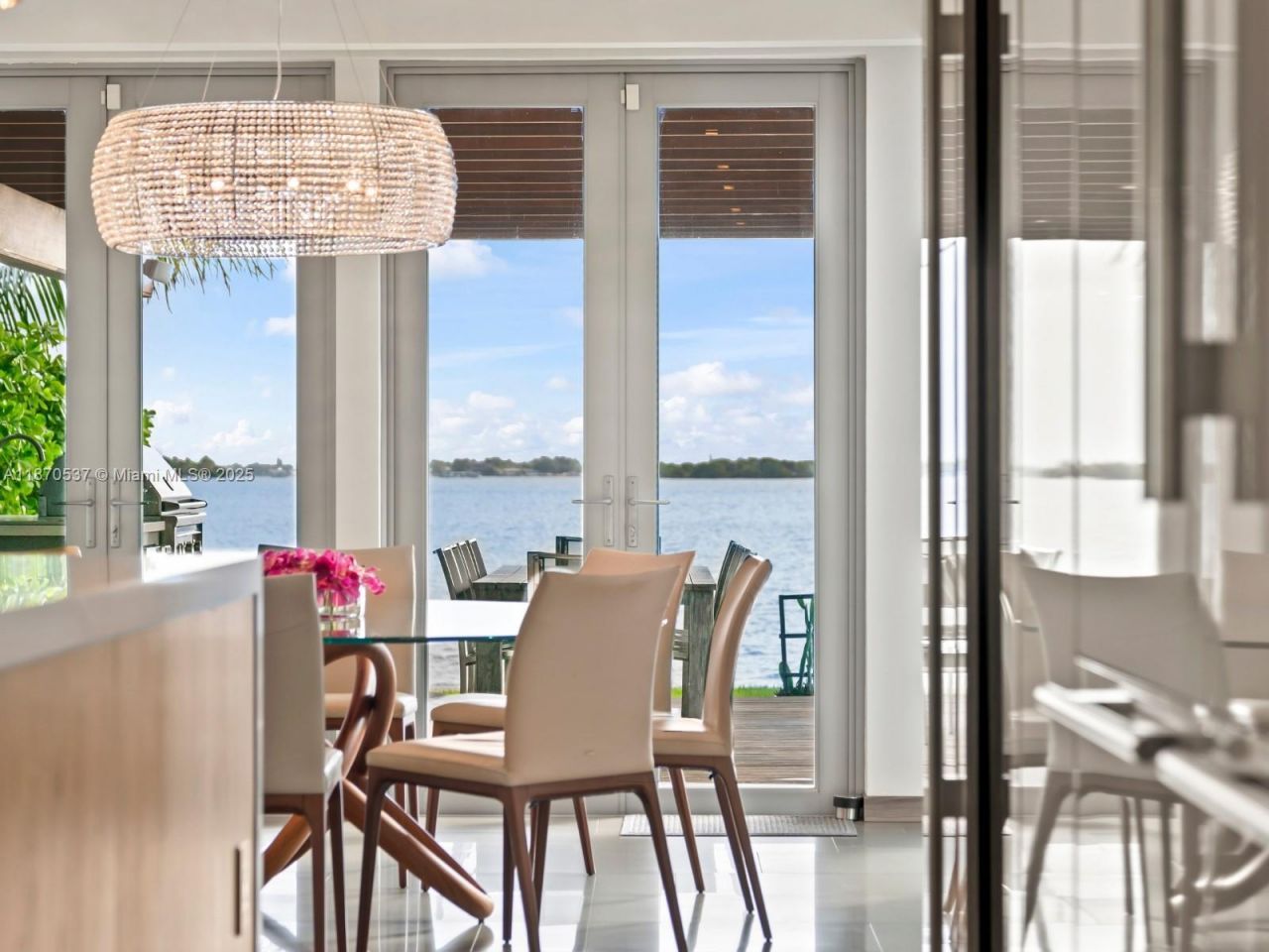 9301 N Bayshore Dr, Miami Shores, FL 33138 Photo