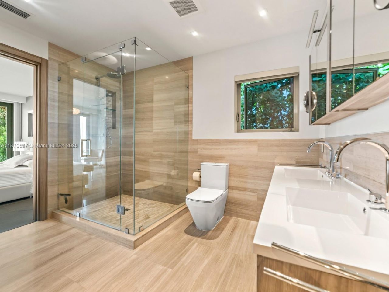 9301 N Bayshore Dr, Miami Shores, FL 33138 Photo