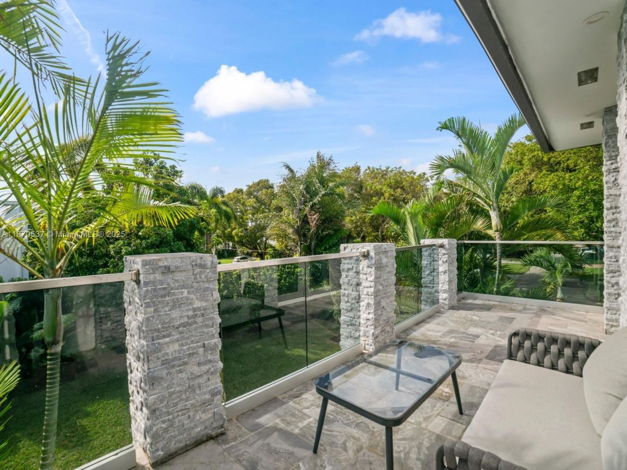 9301 N Bayshore Dr, Miami Shores, FL 33138 Photo