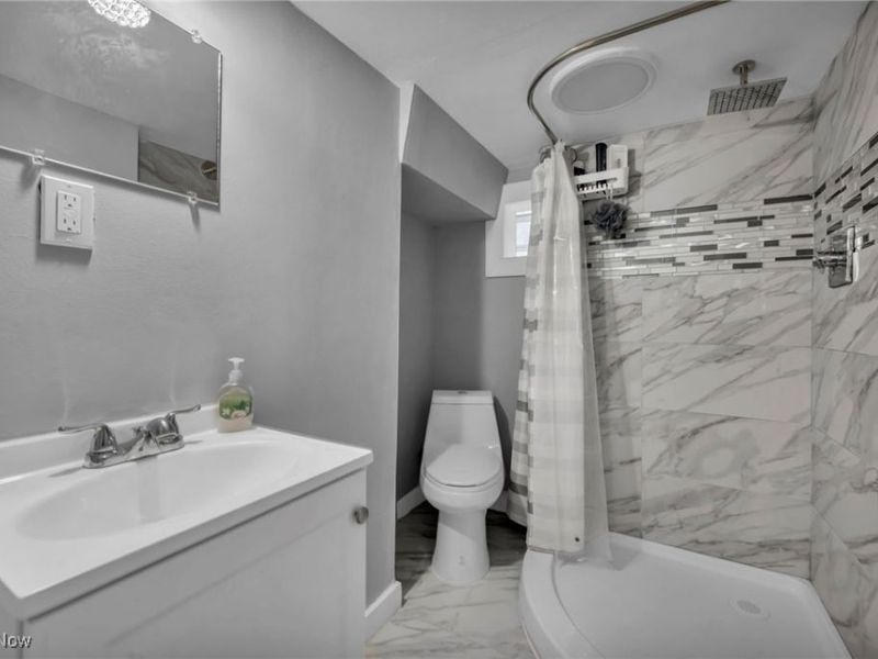 3302 Tullamore Road, Cleveland Heights, OH 44118 Photo 9