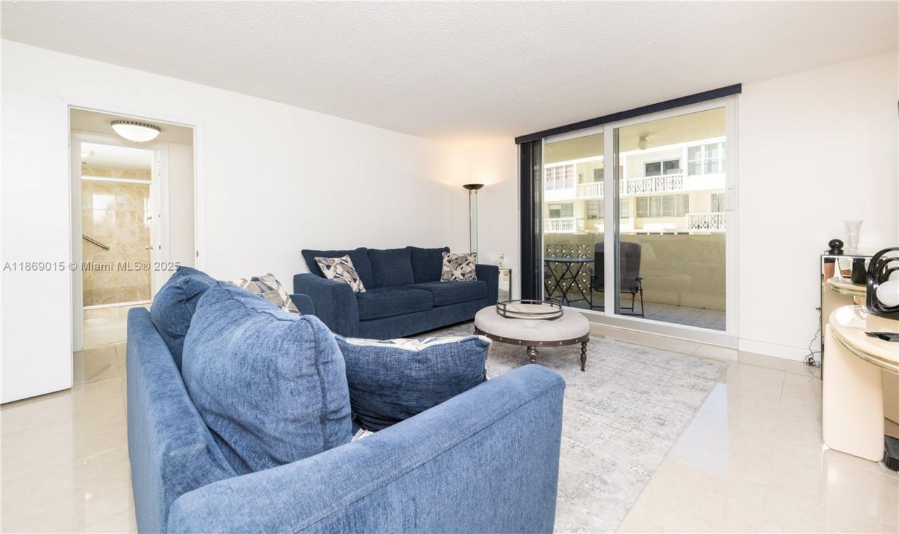 1833 S Ocean Dr, Unit 1007, Hallandale Beach, FL 33009 Photo