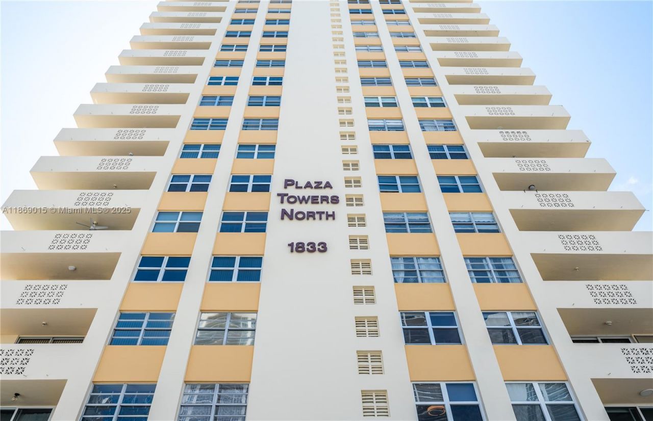 1833 S Ocean Dr, Unit 1007, Hallandale Beach, FL 33009 Photo
