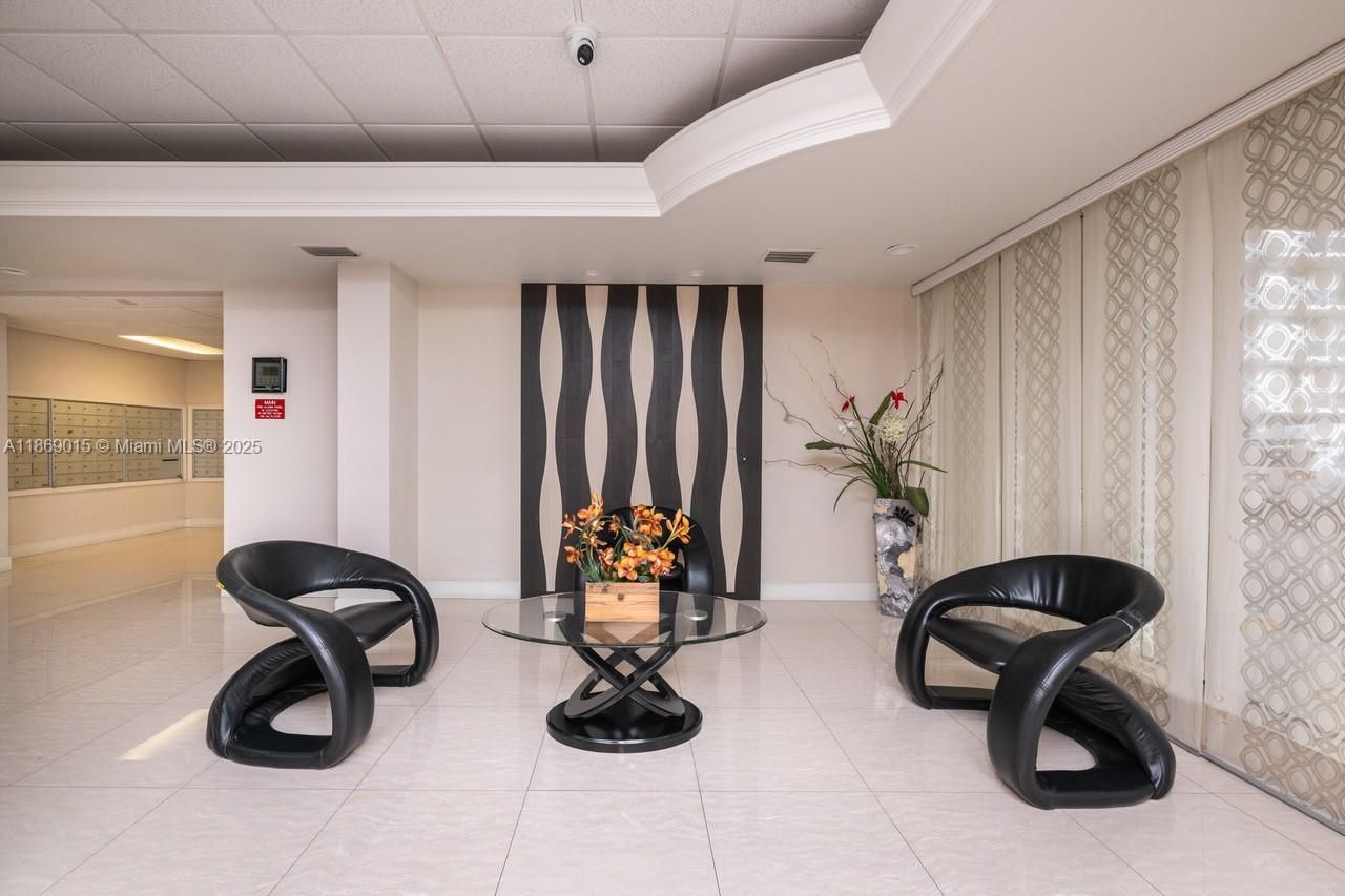 1833 S Ocean Dr, Unit 1007, Hallandale Beach, FL 33009 Photo