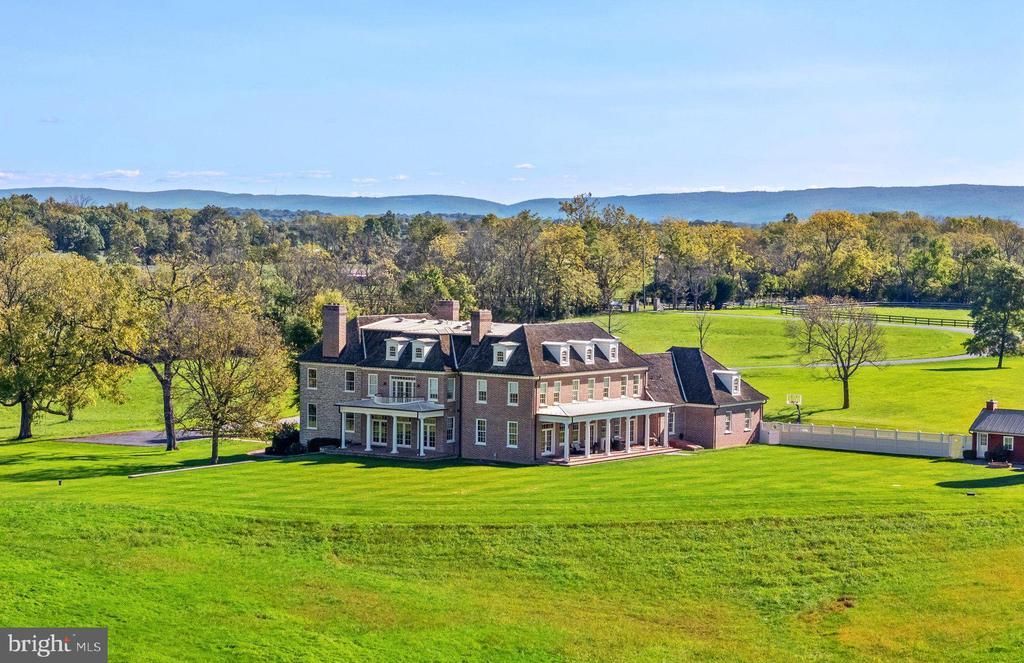 1077 GINNS ROAD, BOYCE, VA 22620