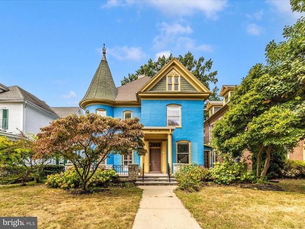 831 OAK HILL AVENUE, HAGERSTOWN, MD 21742