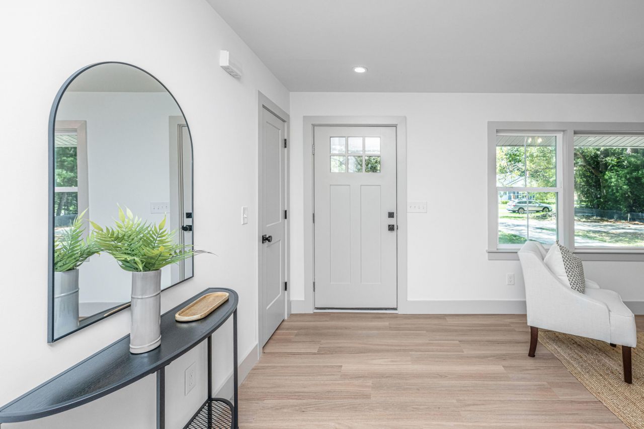 2150 Pierpont Avenue Photo 4