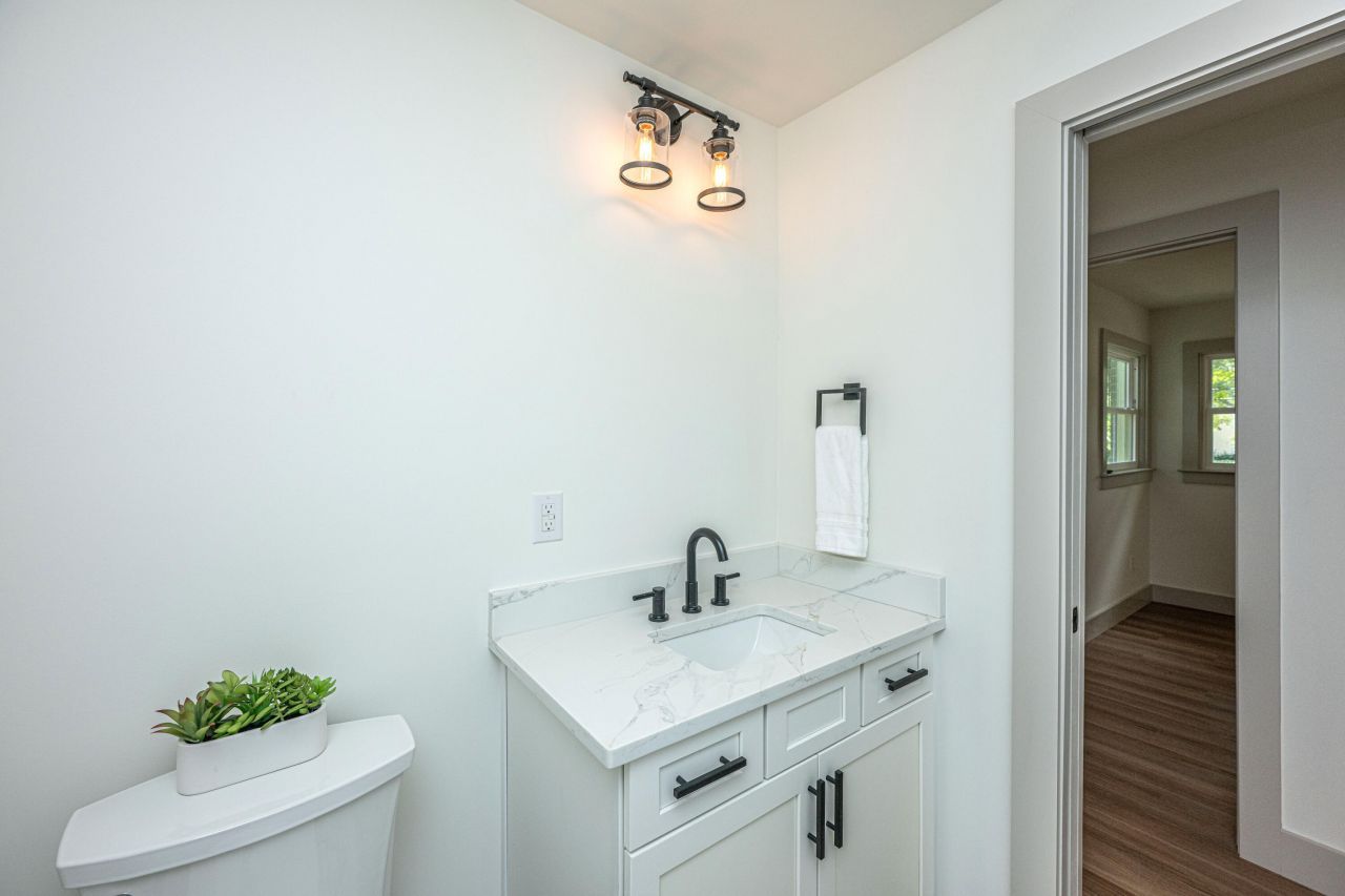 2150 Pierpont Avenue Photo 41