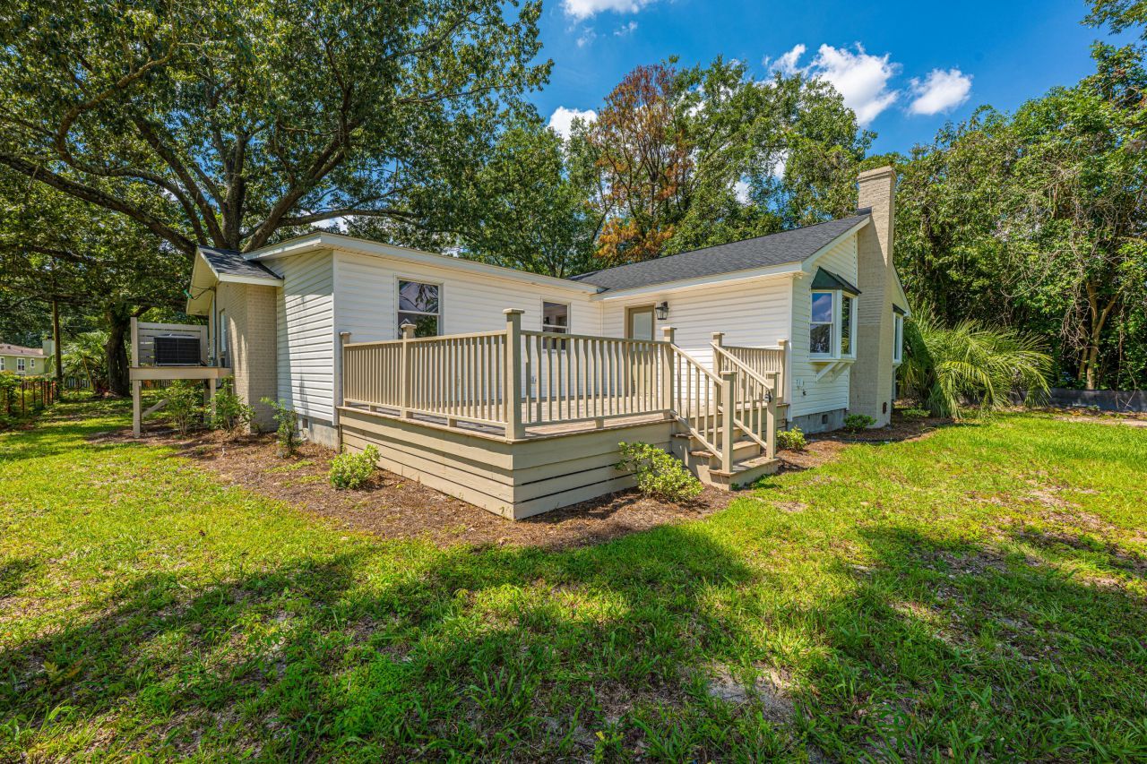 2150 Pierpont Avenue Photo 46