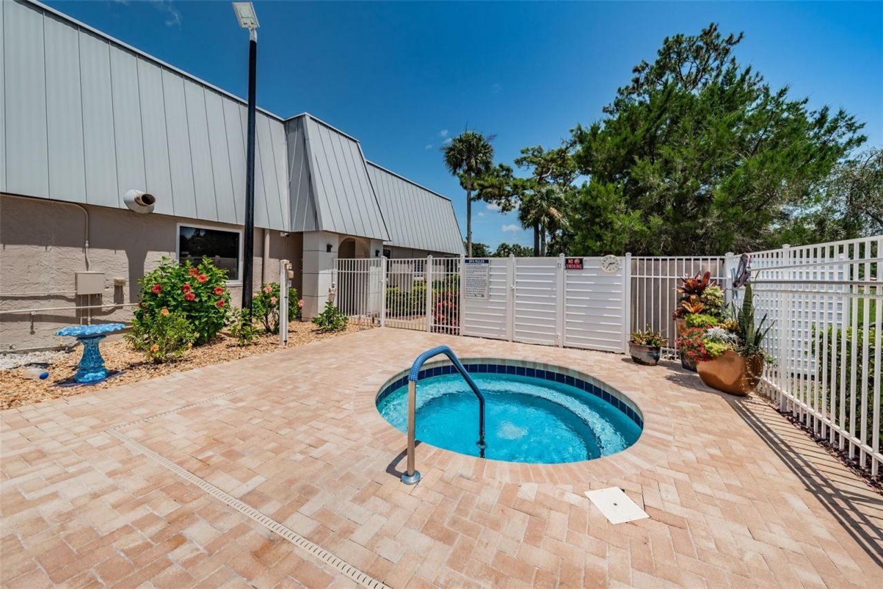 11805 Loblolly Pine Drive, New Port Richey, FL 34654 Photo