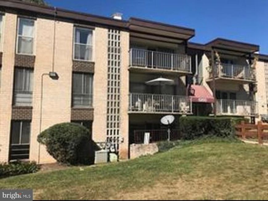5200 Newton Street, Unit T-1, Bladensburg, MD 20710 Main Photo