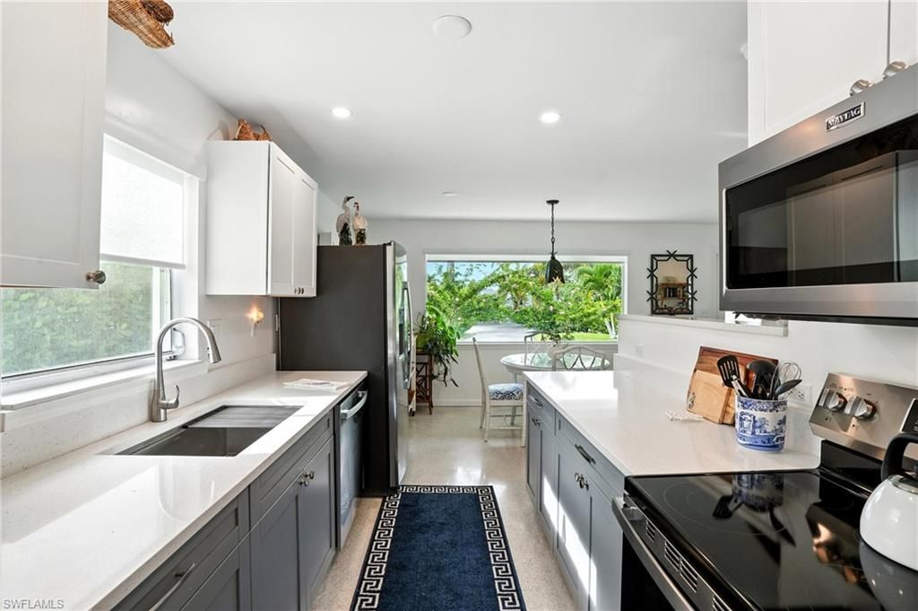 578 14th St N, Naples, FL 34102 Photo