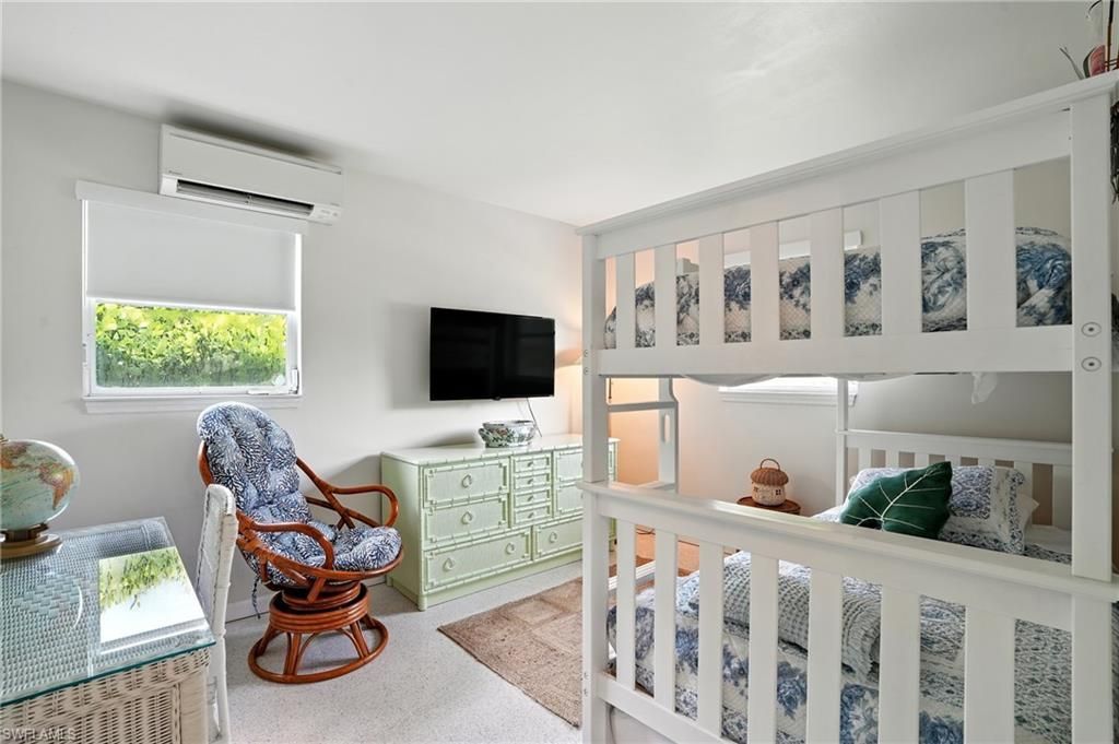 578 14th St N, Naples, FL 34102 Photo