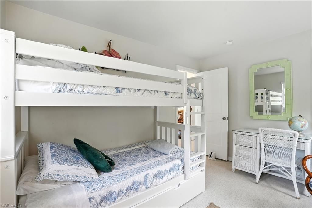 578 14th St N, Naples, FL 34102 Photo