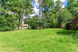 1895 Columbia Road Road photo 4