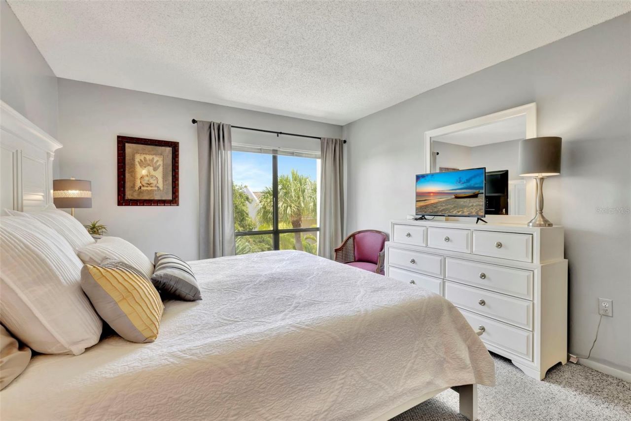 6157 Midnight Pass Road, Unit E24, Sarasota, FL 34242 Photo