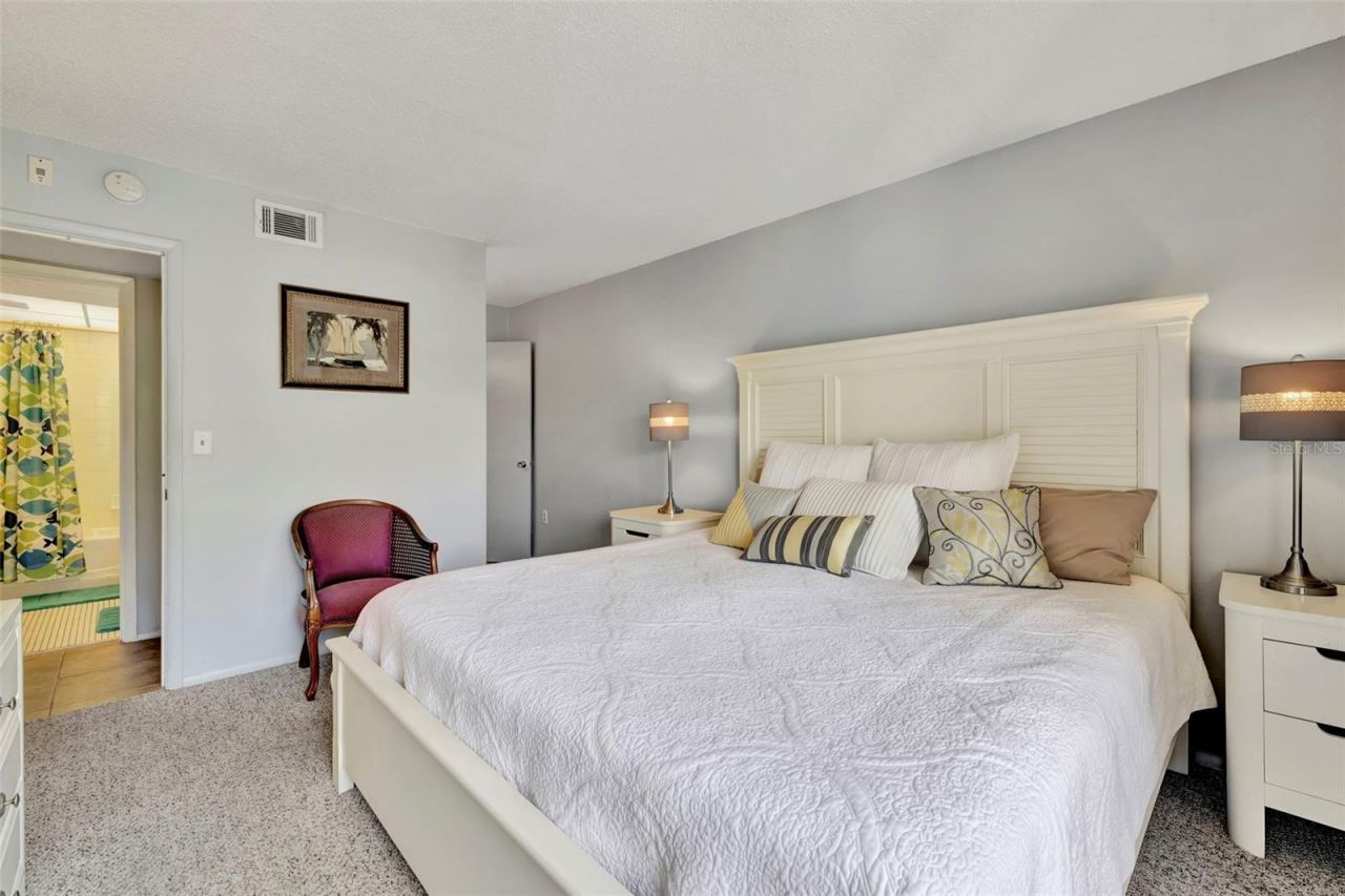 6157 Midnight Pass Road, Unit E24, Sarasota, FL 34242 Photo