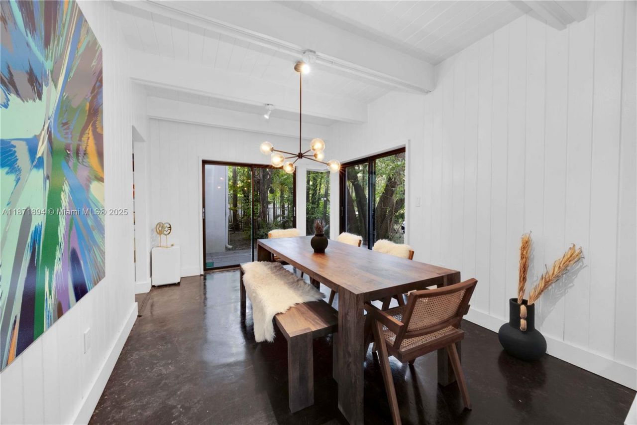 5600 Oakwood Ln, Coral Gables, FL 33156 Photo