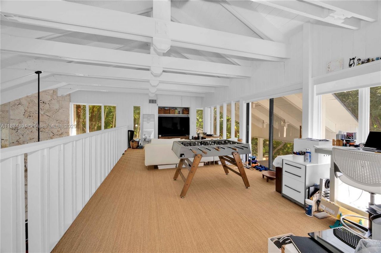 5600 Oakwood Ln, Coral Gables, FL 33156 Photo