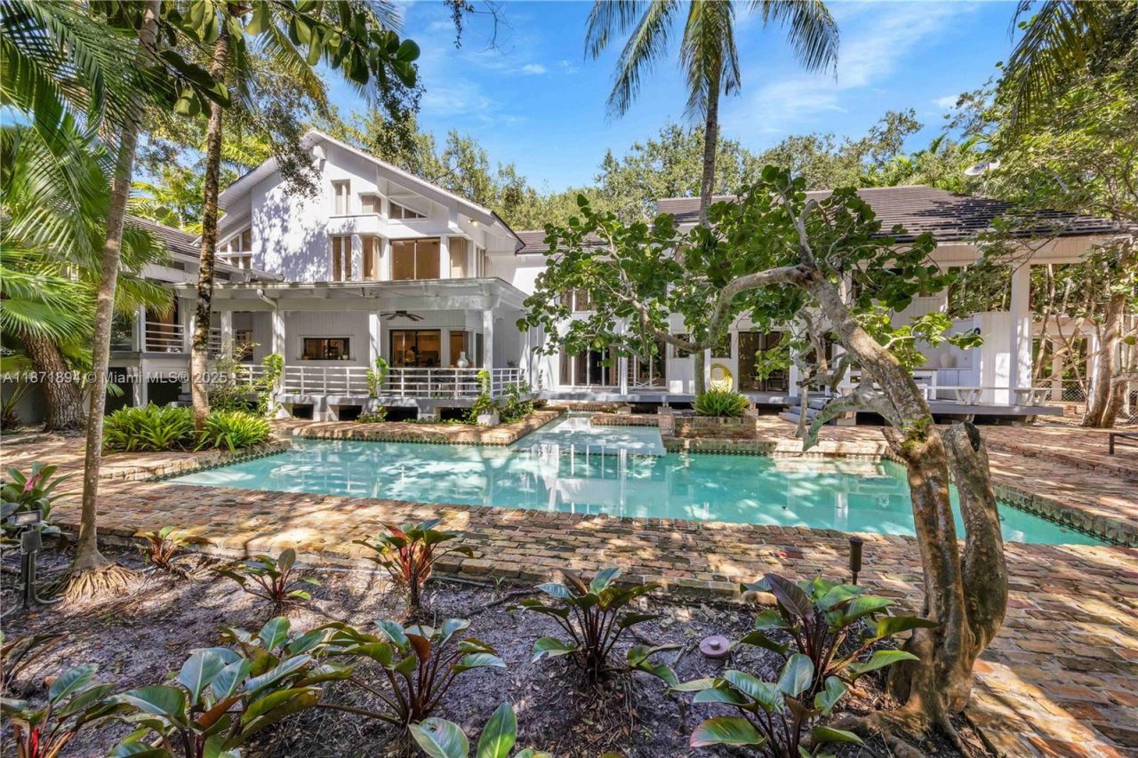 5600 Oakwood Ln, Coral Gables, FL 33156 Photo