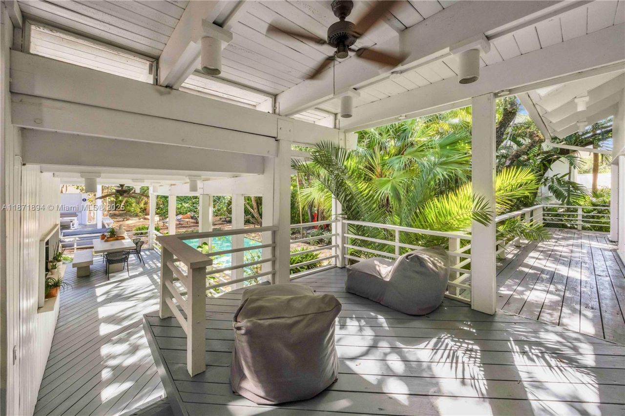 5600 Oakwood Ln, Coral Gables, FL 33156 Photo