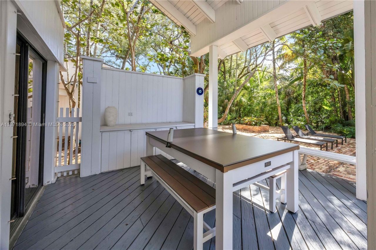 5600 Oakwood Ln, Coral Gables, FL 33156 Photo