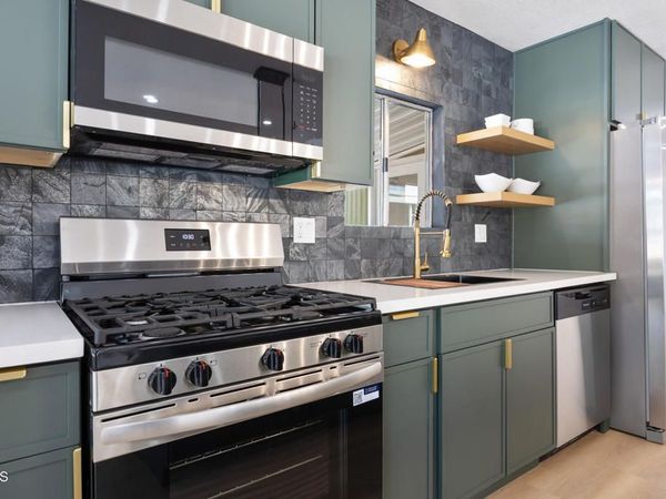 21001 Plummer Street, Unit 114, Chatsworth, CA 91311