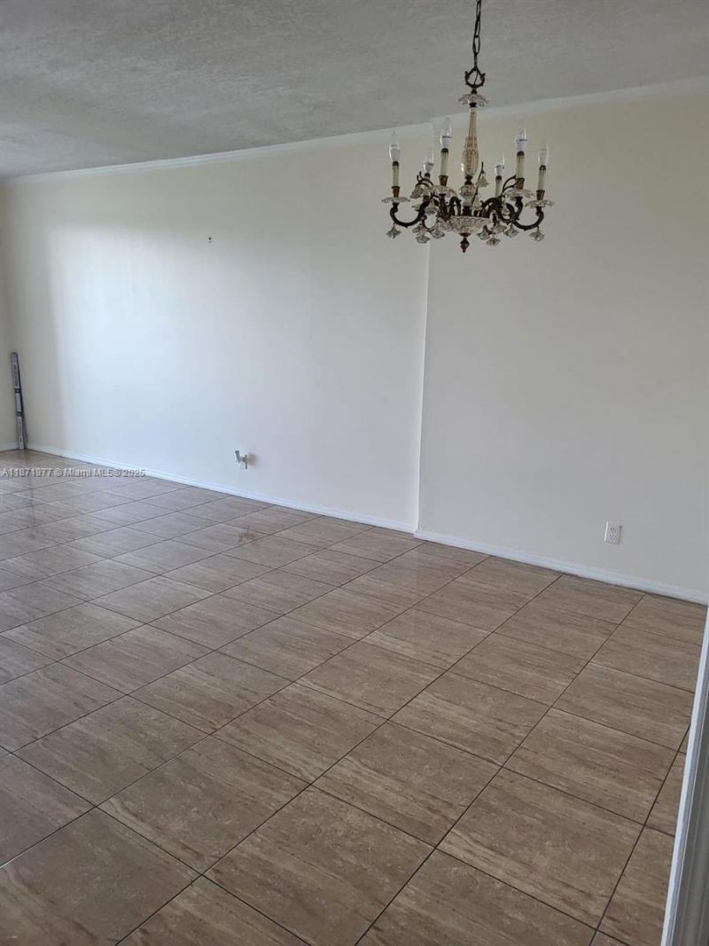 900 NE 12th Ave, Unit 705, Hallandale Beach, FL 33009 Photo