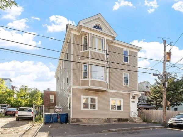 192 Union, Lawrence, MA 01841