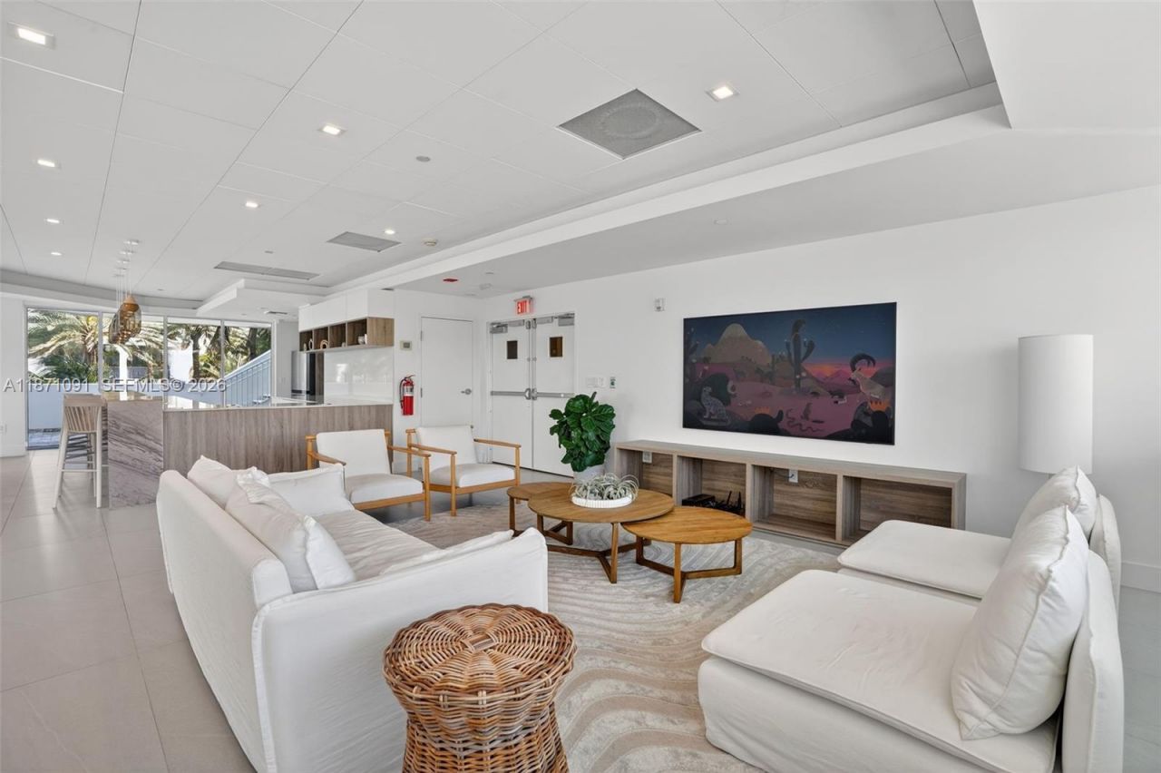 5900 Collins Ave, Unit 1607, Miami Beach, FL 33140 Photo