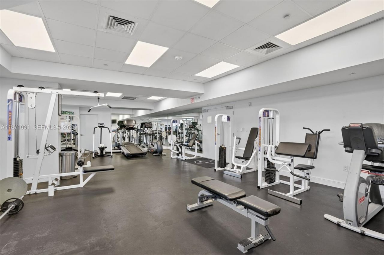 5900 Collins Ave, Unit 1607, Miami Beach, FL 33140 Photo