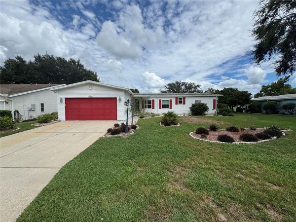 25704 OAK ALLEY, LEESBURG, FL 34748