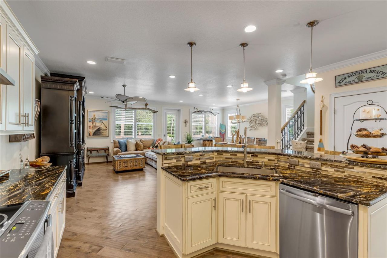 123 Marina Bay Drive, New Smyrna Beach, FL 32169 Photo