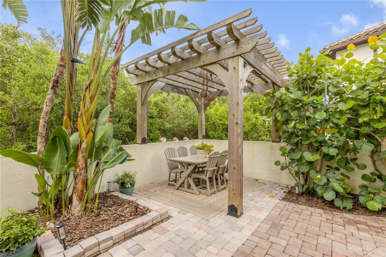 123 Marina Bay Drive, New Smyrna Beach, FL 32169 Photo