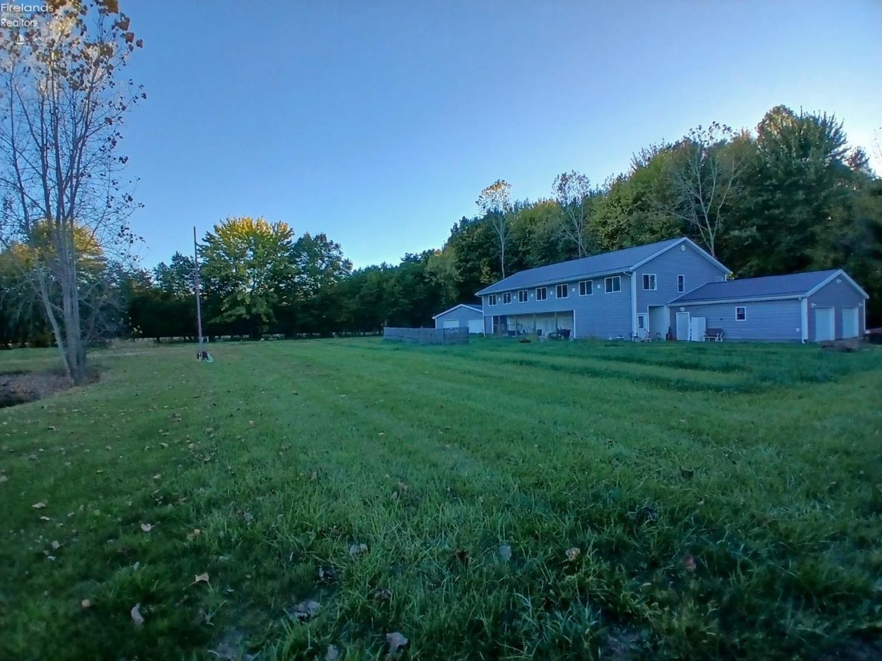 305 W Tenth Street, Sycamore, OH 44882 Main Photo