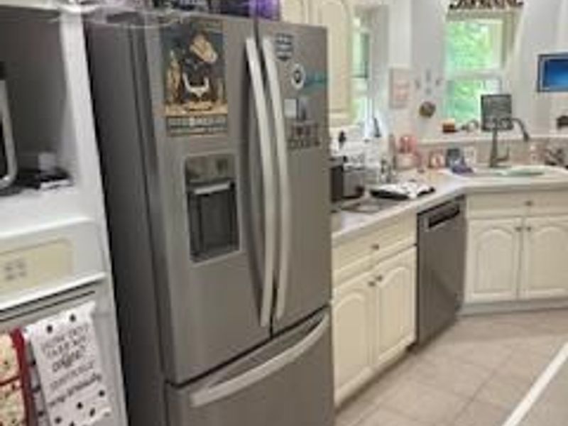 305 W Tenth Street, Sycamore, OH 44882 Photo 4