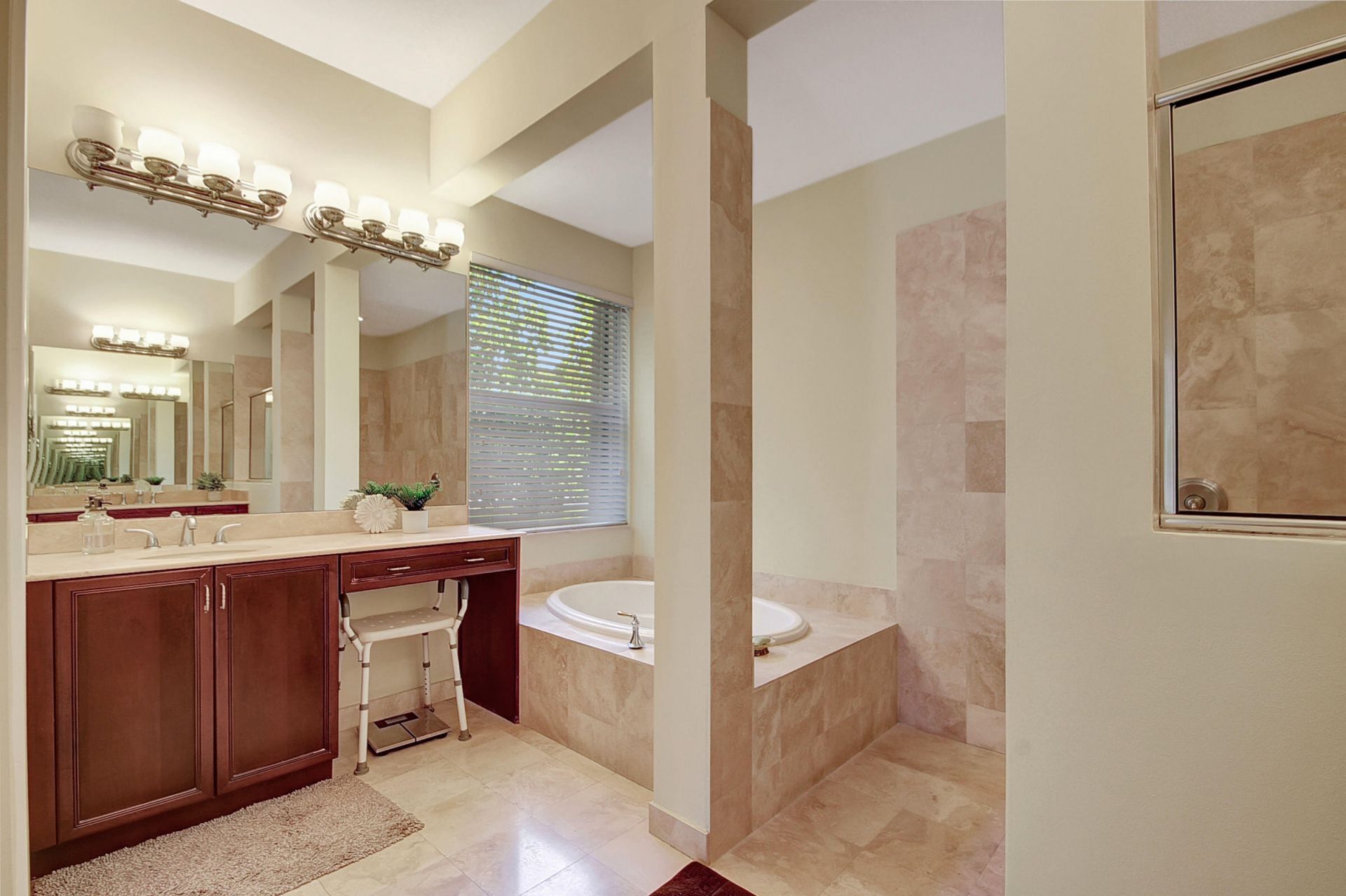 8123 Woodslanding Trail, West Palm Beach, FL 33411 Photo